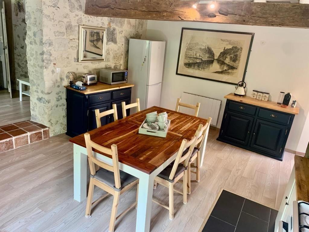 Gites De Verger, Stylish Self Catering Cottages In Sos מראה חיצוני תמונה